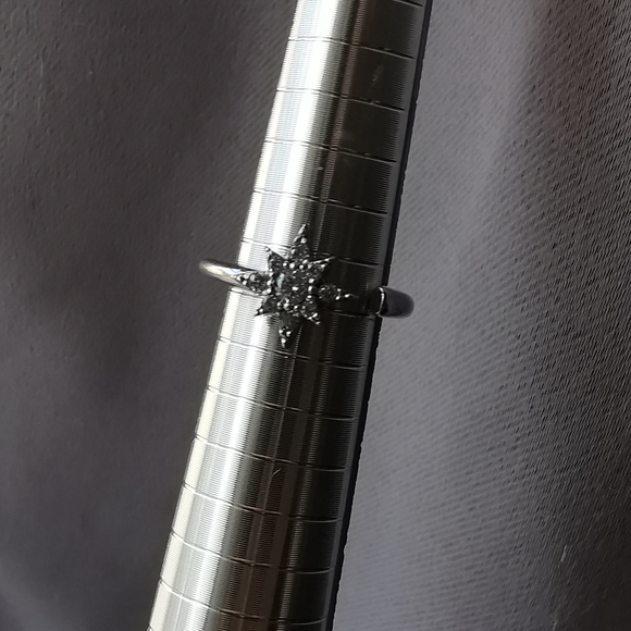 Sterling silver Starburst open band ring - Picture 7 of 8